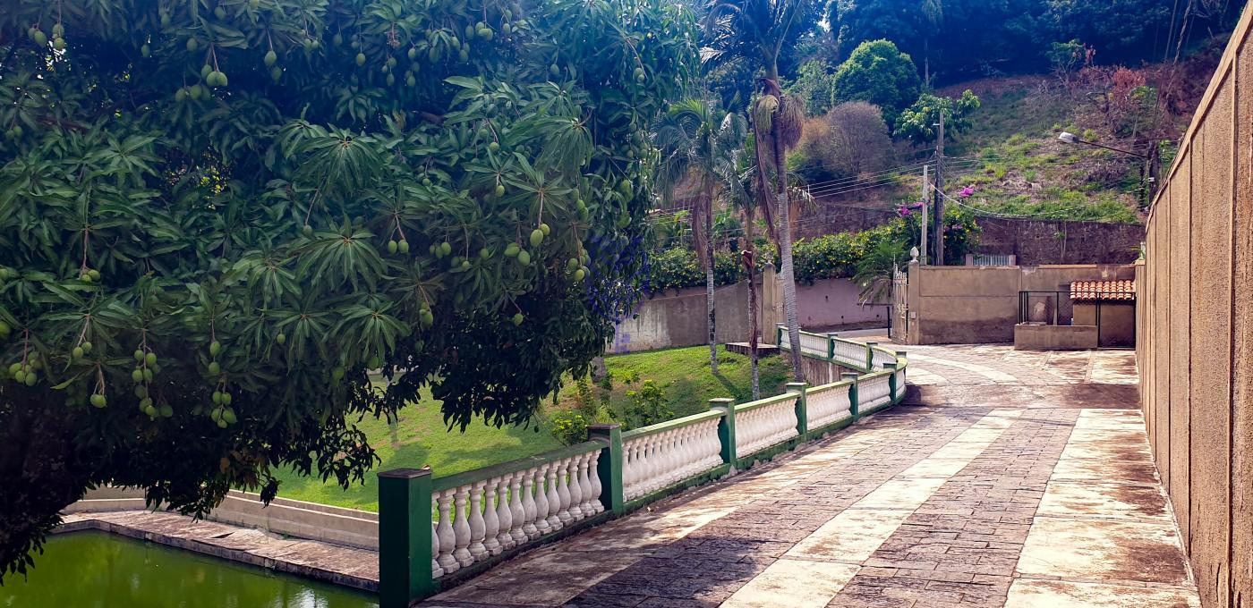 Rua de acesso  chcara em Serra Negra SP